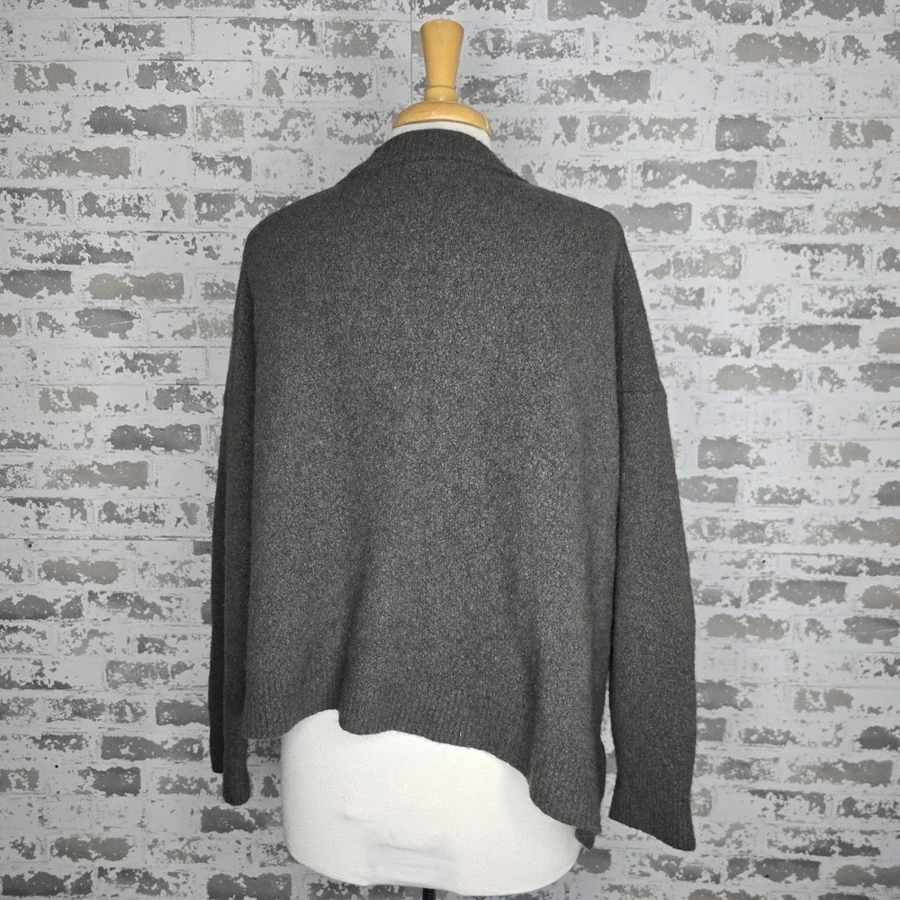 Allsaints Sweater Womens Sz L Crew Neck Oversized Asymmetrical Hem Wool Yak Gray - Picture 6 of 13
